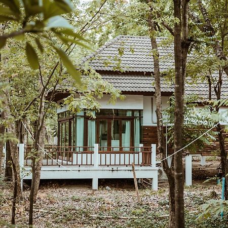 Tak Andaman Resort & Hotel Kültér fotó